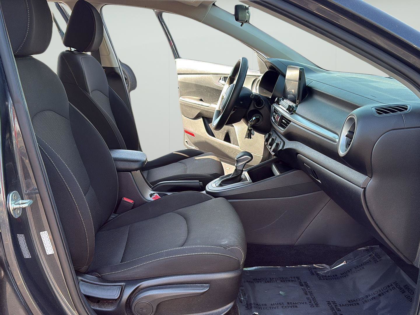 Used 2020 Kia Forte LXS FWD image 11