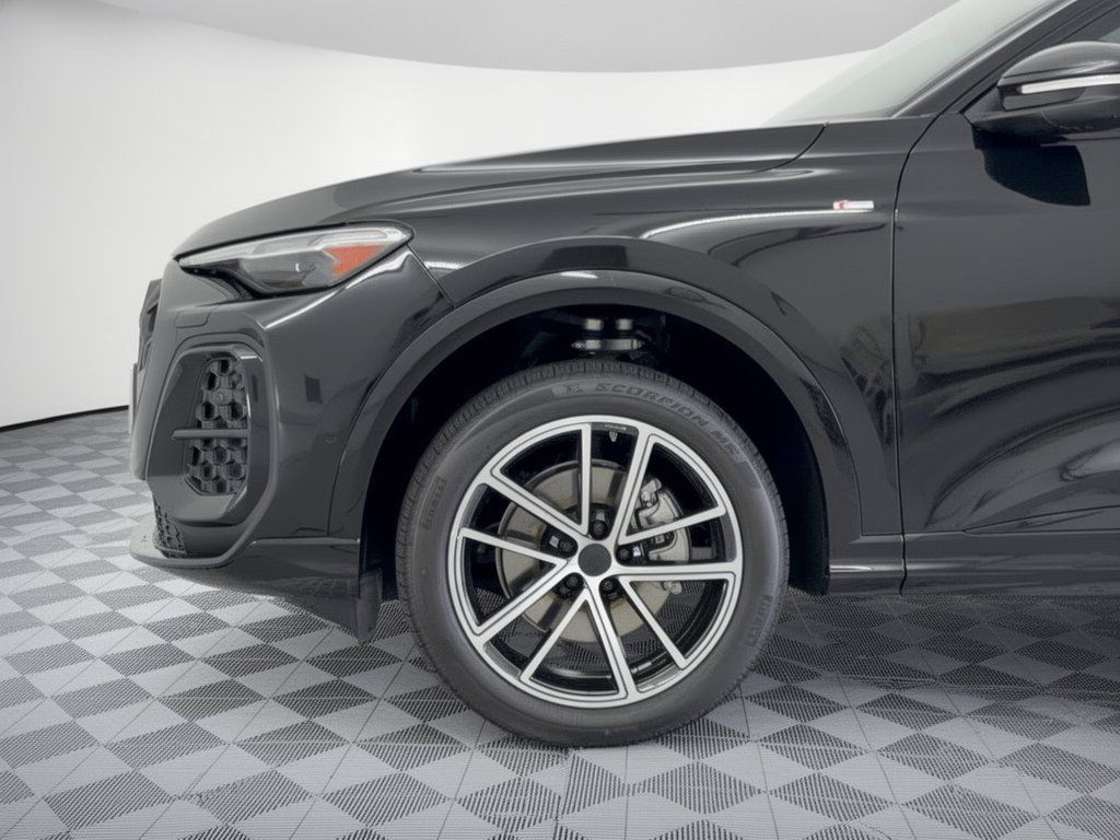 New 2026 Audi Q5 Premium Plus AWD/4WD image 13