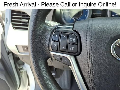 Used 2020 Toyota Sienna L FWD image 16