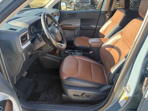 Used 2022 Ford Maverick Lariat w/ Lariat Luxury Package image 4