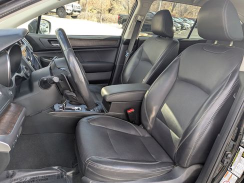 Used 2019 Subaru Outback 3.6R Limited w/ Popular Package #2 image 29