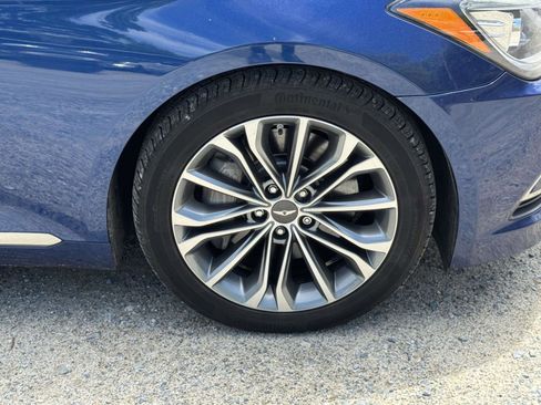 Used 2015 Hyundai Genesis 3.8 w/ Option Group 04 AWD/4WD image 8