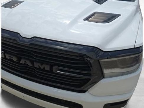 Used 2023 RAM 1500 Laramie AWD/4WD image 3