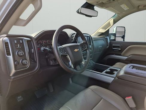 Used 2019 Chevrolet Silverado 2500 LTZ w/ Duramax Plus Package AWD/4WD image 31