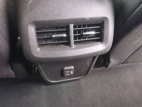 Used 2023 Chevrolet Equinox LT AWD/4WD image 31