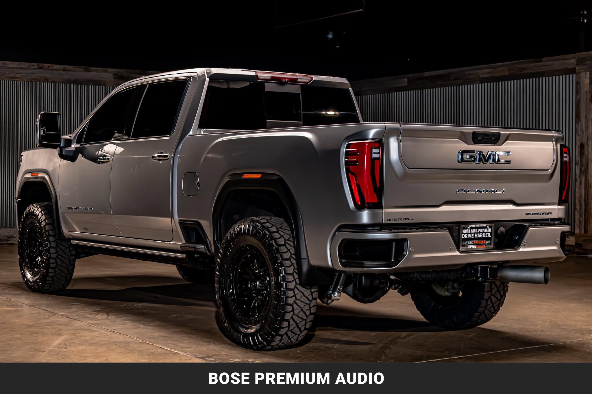 Used 2024 GMC Sierra 2500 Denali Ultimate AWD/4WD image 7