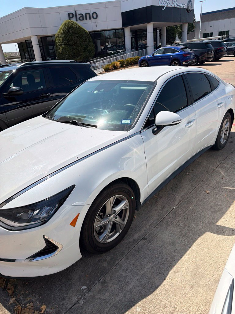 Used 2022 Hyundai Sonata SE FWD image 2