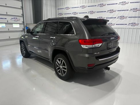 Used 2017 Jeep Grand Cherokee Limited AWD/4WD image 4