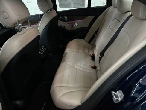 Used 2020 Mercedes-Benz C 300 4MATIC Sedan image 17