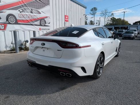 Used 2019 Kia Stinger GT1 RWD image 8