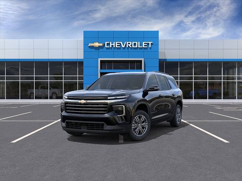 New 2026 Chevrolet Traverse LT w/ Driver Confidence Package AWD/4WD image 8