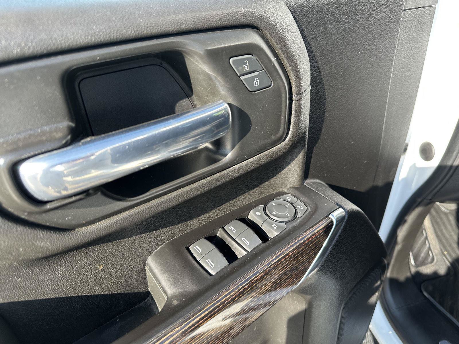 Used 2022 GMC Sierra 2500 SLE w/ SLE Convenience Package AWD/4WD image 14