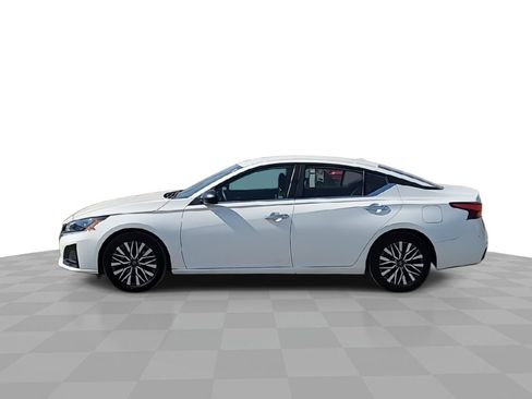 Used 2025 Nissan Altima 2.5 SV image 5