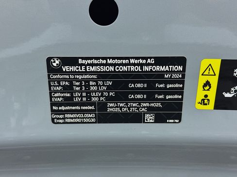 Used 2024 BMW M4 Competition w/ Executive Package image 19