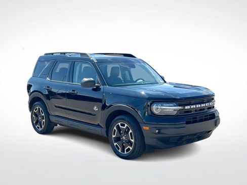Used 2021 Ford Bronco Sport Outer Banks w/ Outer Banks Package (96D) AWD/4WD image 2