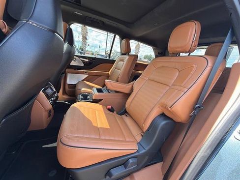 Used 2020 Lincoln Aviator Black Label w/ Dynamic Handling Package AWD/4WD image 10