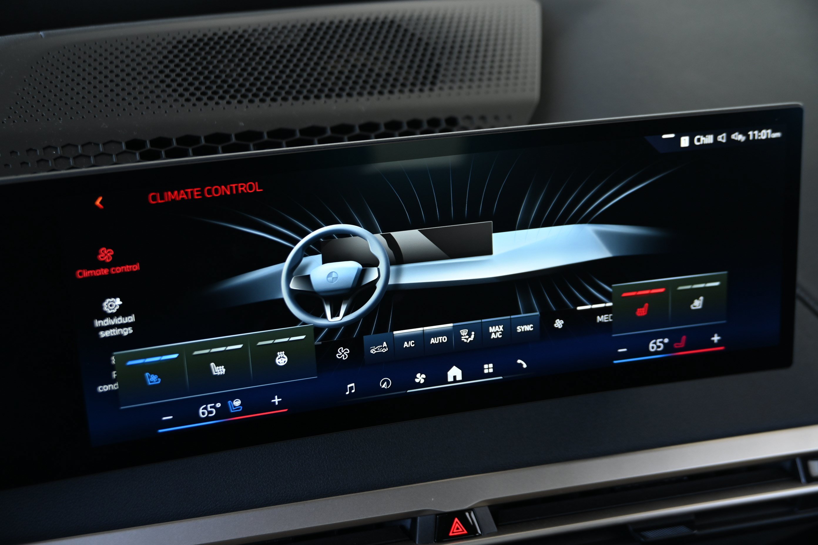 Certified 2025 BMW iX xDrive50 w/ Premium Package AWD/4WD image 19