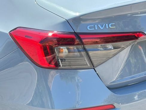Certified 2024 Honda Civic EX image 33
