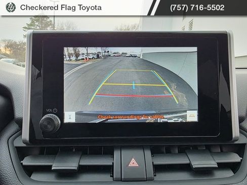 Used 2024 Toyota RAV4 SE w/ Weather & Moonroof Package image 33