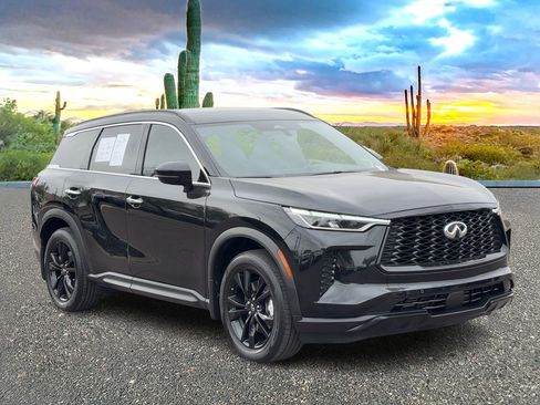 Certified 2025 INFINITI QX60 Luxe w/ Black Edition image 7