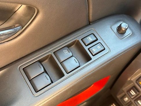 Used 2025 Nissan Frontier PRO-4X w/ Interior Protection Package AWD/4WD image 17