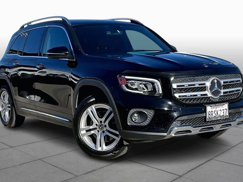 Used 2020 Mercedes-Benz GLB 250 GLB 250 image 2