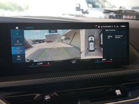 Used 2023 BMW XM w/ M Driver's Package AWD/4WD image 9