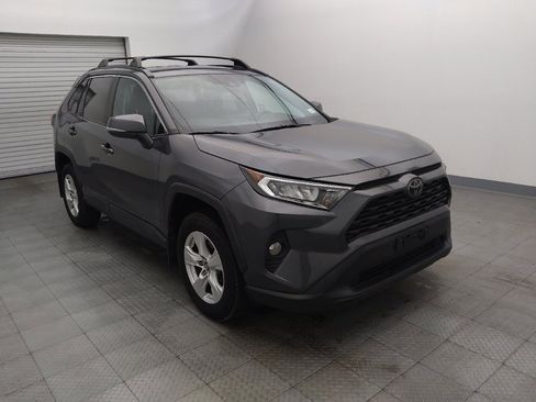 Used 2020 Toyota RAV4 XLE w/ XLE Grade Weather Package image 13