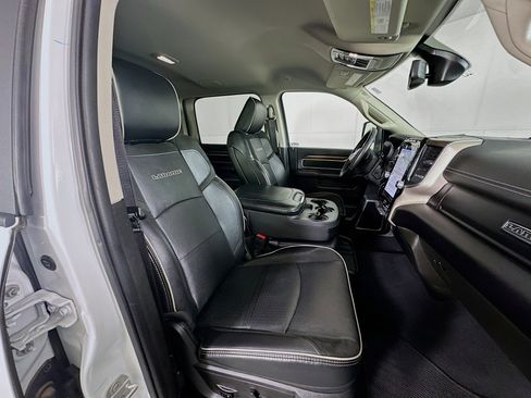 Used 2024 RAM 2500 Laramie image 30