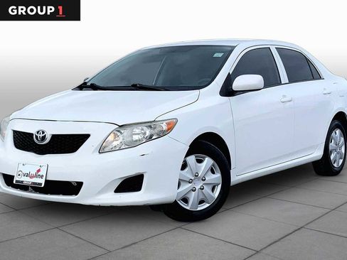 Used 2010 Toyota Corolla LE image 1