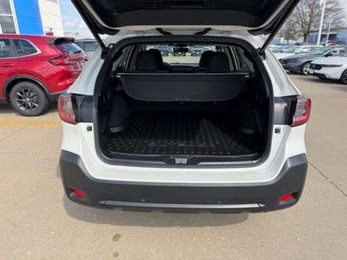 Used 2024 Subaru Outback Onyx Edition image 4