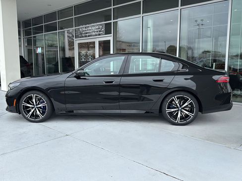 New 2026 BMW 530i w/ M Sport Package image 3