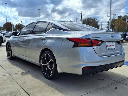 Used 2023 Nissan Altima 2.5 SR image 3