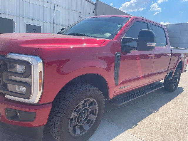 Used 2024 Ford F250 Lariat w/ Sport Appearance Package AWD/4WD image 5