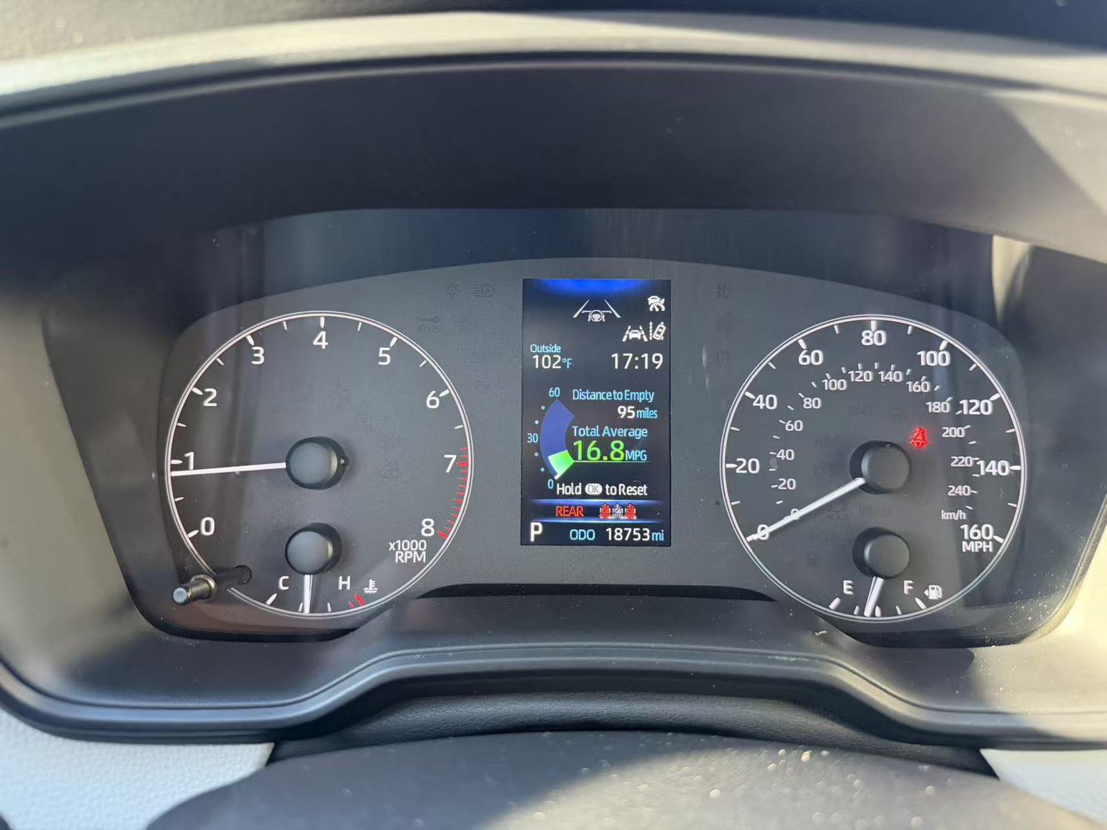 Used 2025 Toyota Corolla Cross L FWD image 12