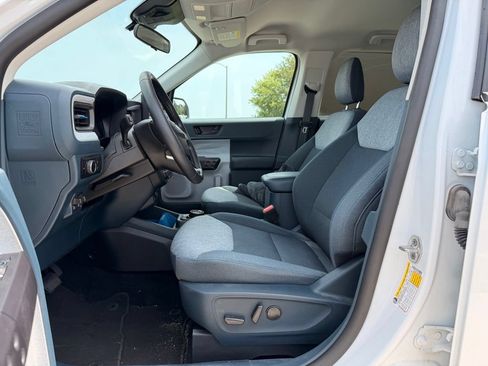 Used 2025 Ford Maverick XLT w/ XLT Luxury Package AWD/4WD image 2