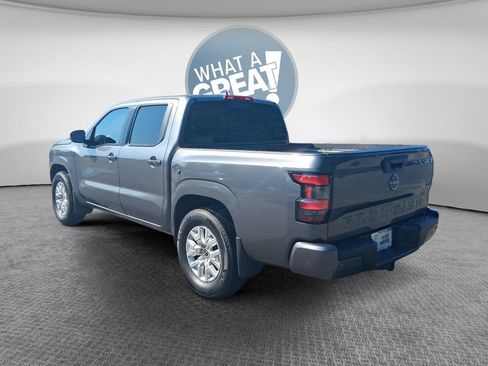 Used 2024 Nissan Frontier SV w/ SV Convenience Package RWD image 6