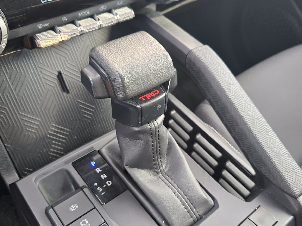 Used 2024 Toyota Tacoma TRD Off-Road AWD/4WD image 29