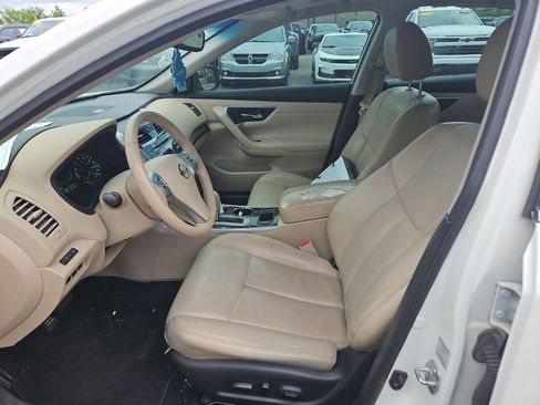 Used 2015 Nissan Altima 2.5 SL w/ Moonroof Package FWD image 15