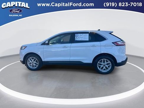 Certified 2022 Ford Edge SEL w/ Convenience Package image 5