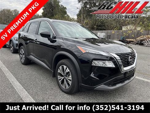 Used 2023 Nissan Rogue SV w/ SV Premium B Package image 1