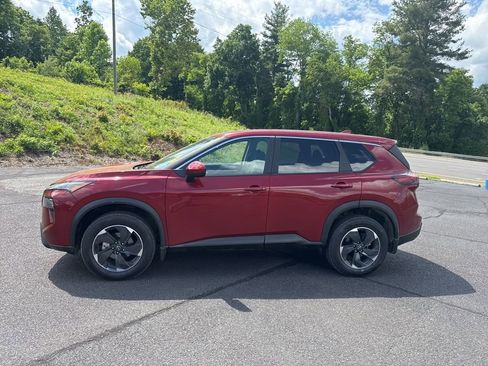 Used 2026 Nissan Rogue SV AWD/4WD image 6