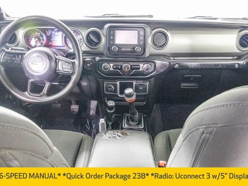 Used 2018 Jeep Wrangler Unlimited Sport AWD/4WD image 5
