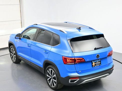 Used 2023 Volkswagen Taos SE w/ Panoramic Sunroof Package AWD/4WD image 33