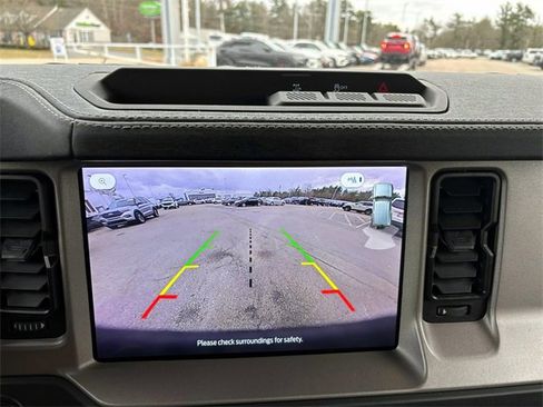 Used 2025 Ford Bronco Outer Banks image 22