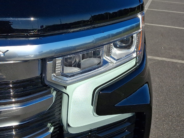 Used 2026 Chevrolet Silverado 1500 High Country w/ High Country Premium Package AWD/4WD image 9