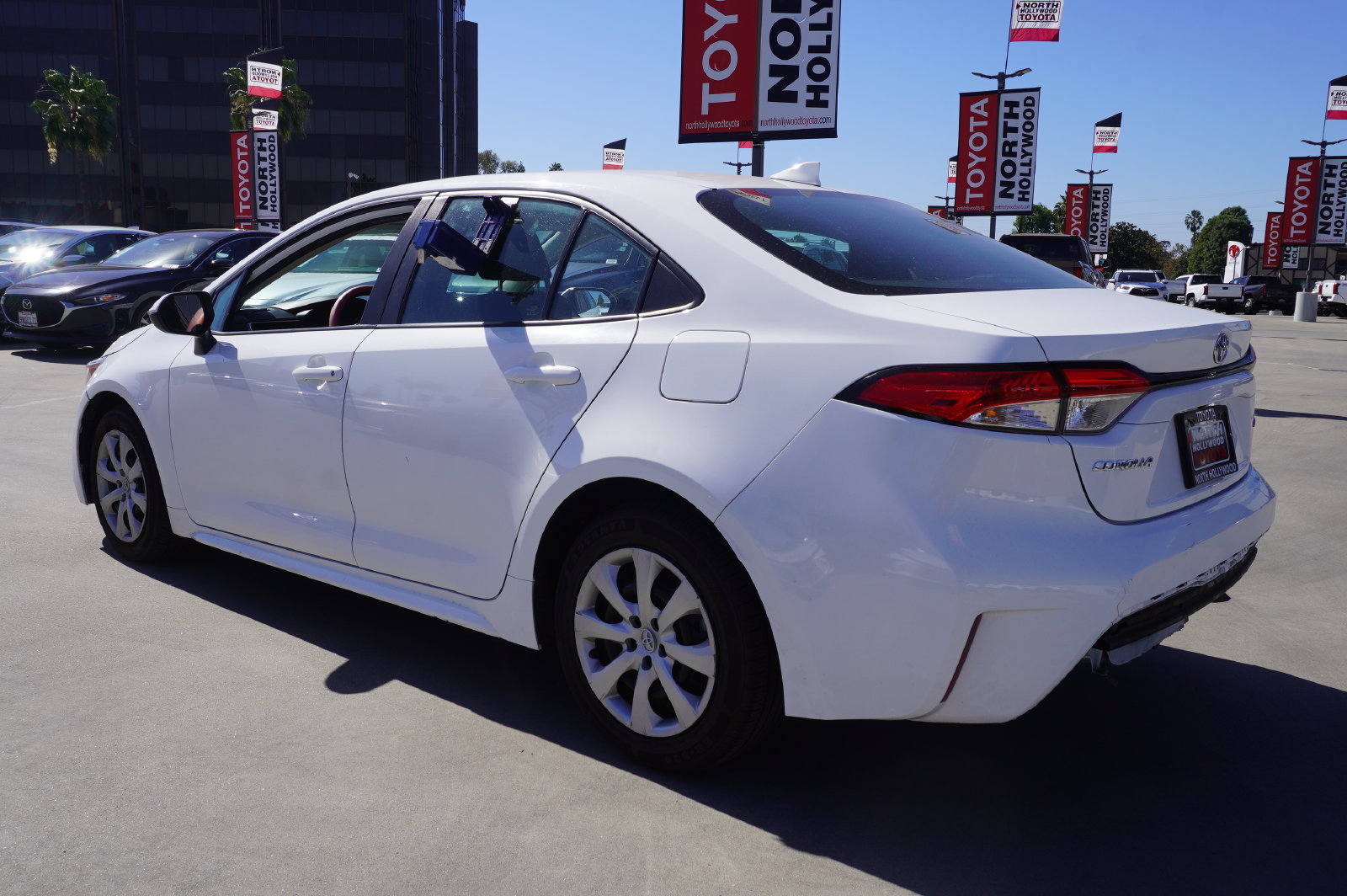 Used 2024 Toyota Corolla LE FWD image 4