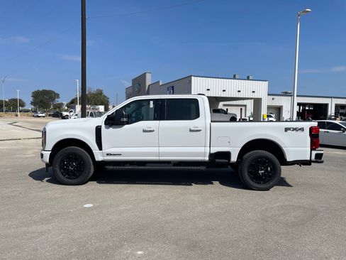 New 2026 Ford F250 XLT w/ XLT Premium Package AWD/4WD image 2