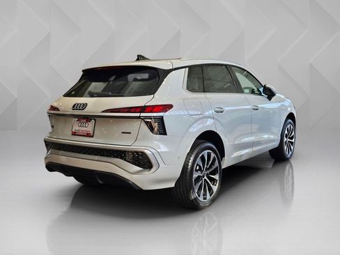 New 2026 Audi Q3 quattro 2.0T image 5
