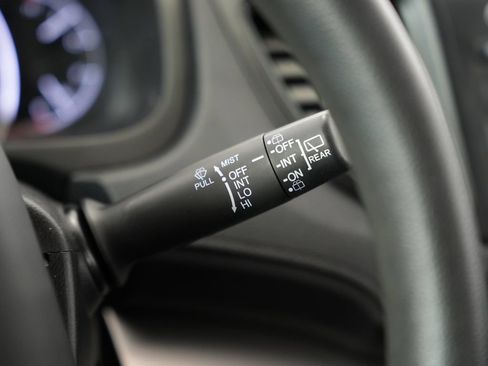Used 2015 Honda CR-V LX image 16
